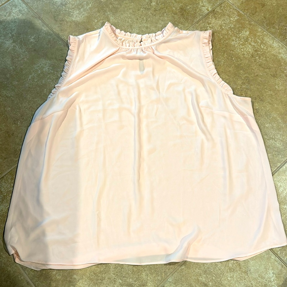 Women’s Loft Sleeveless Top Light Pink/ Peach Size 24